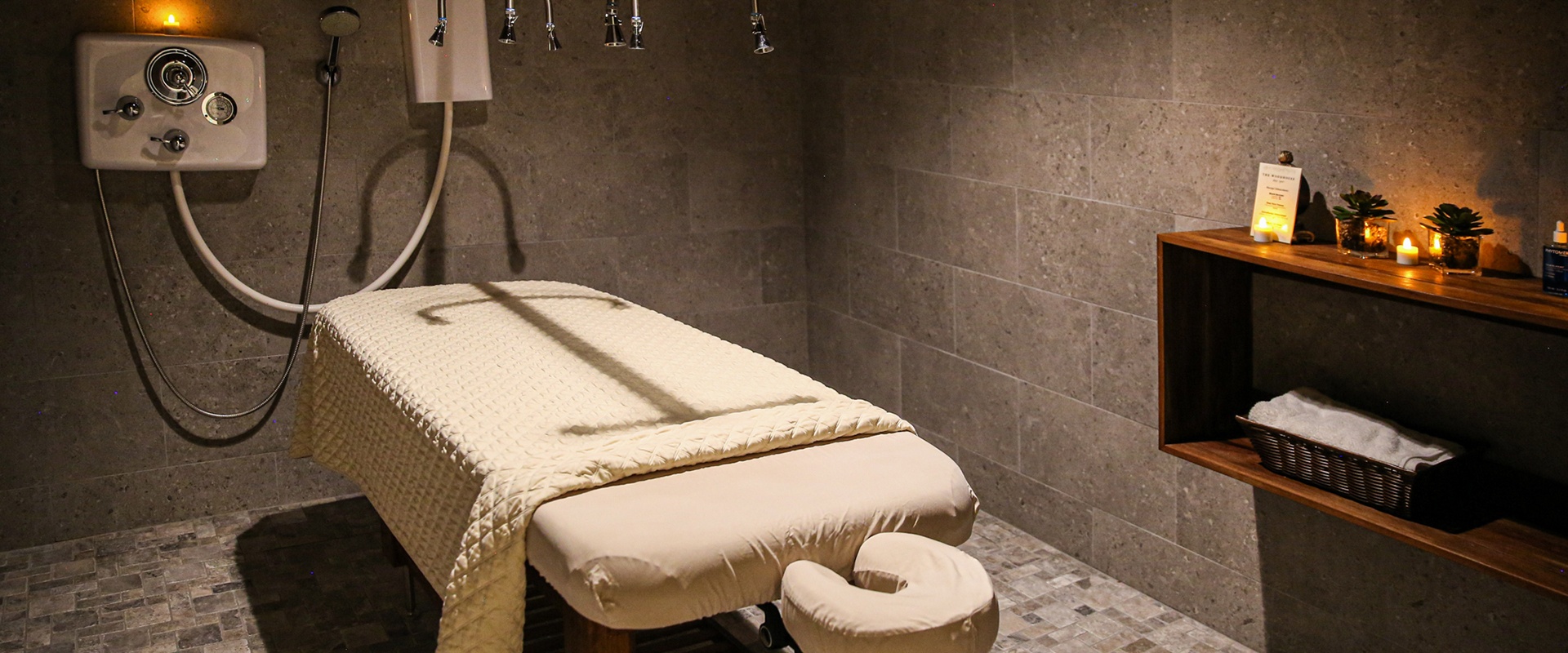 The Woodhouse Day Spa AMD Architecture